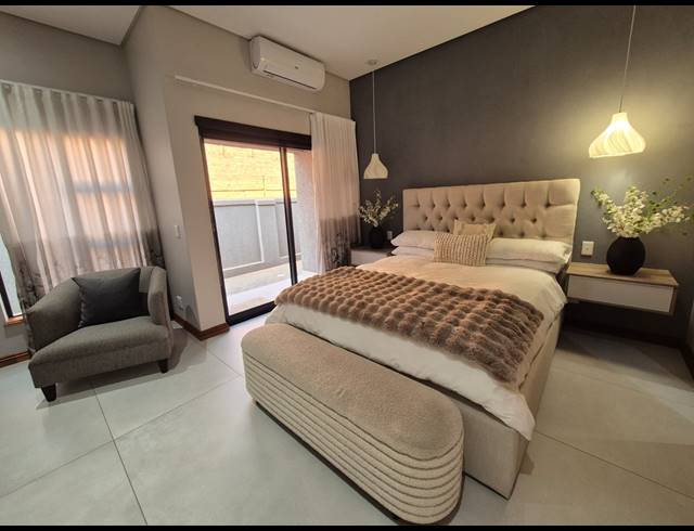 4 BEDROOM HOUSE FOR SALE IN HERON BANKS GOLF ESTATE